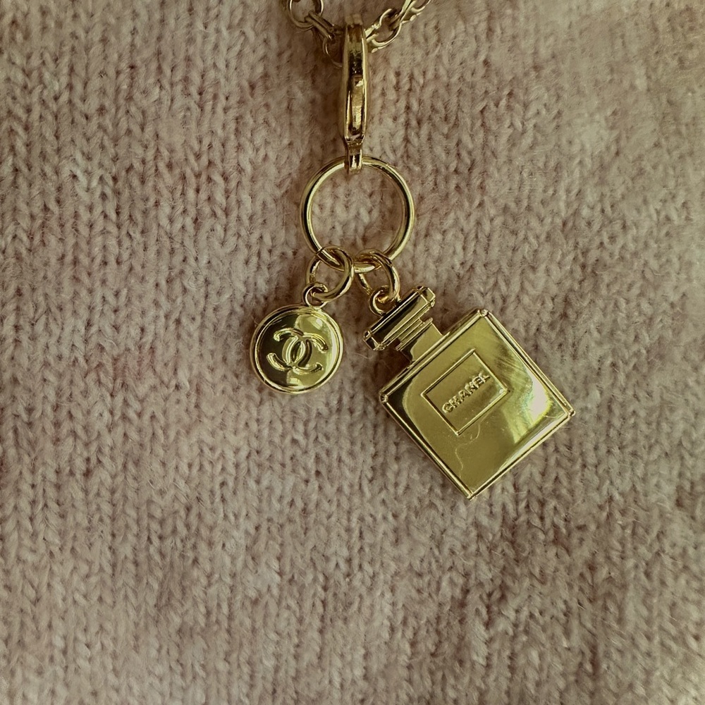 Chanel Charm Authentic